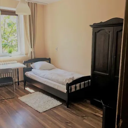 Dobry Najem 13 Apartament